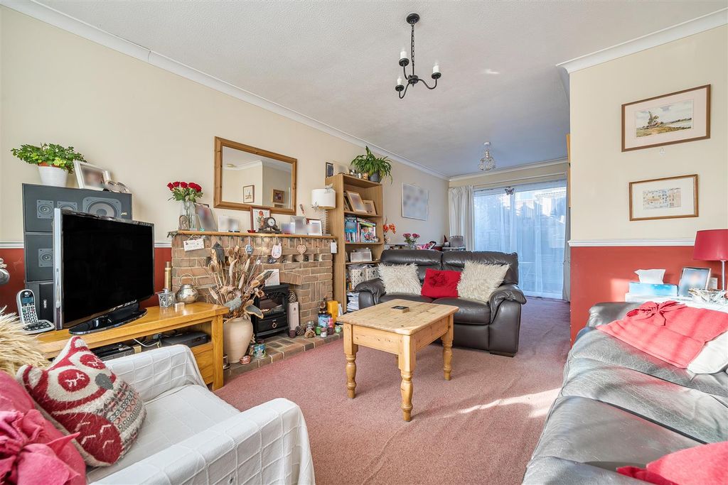 Property photo 2 of 20 1365626-9-68Fba9A756465.Jpg