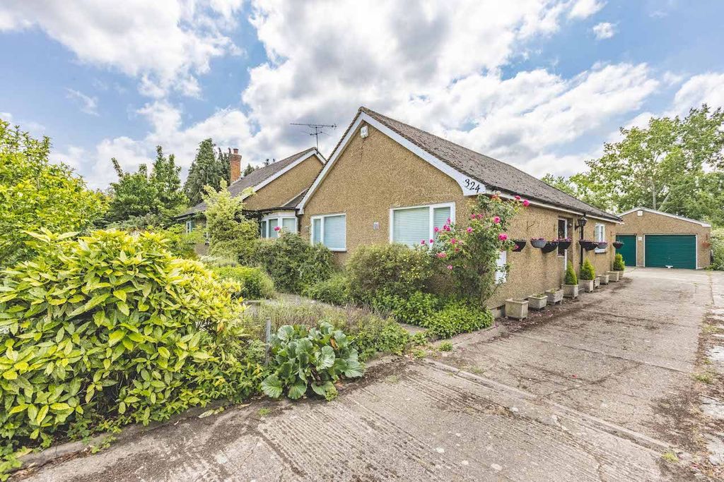 Property photo 1 of 27