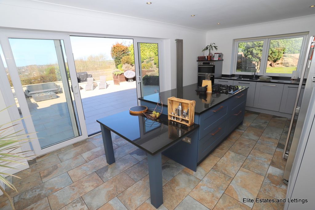 Property photo 3 of 35 04-Img_1958