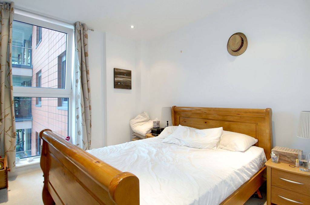 Property photo 3 of 6 Picture No. 02