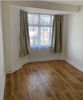 Property photo 3 of 6 87 Toorack 5
