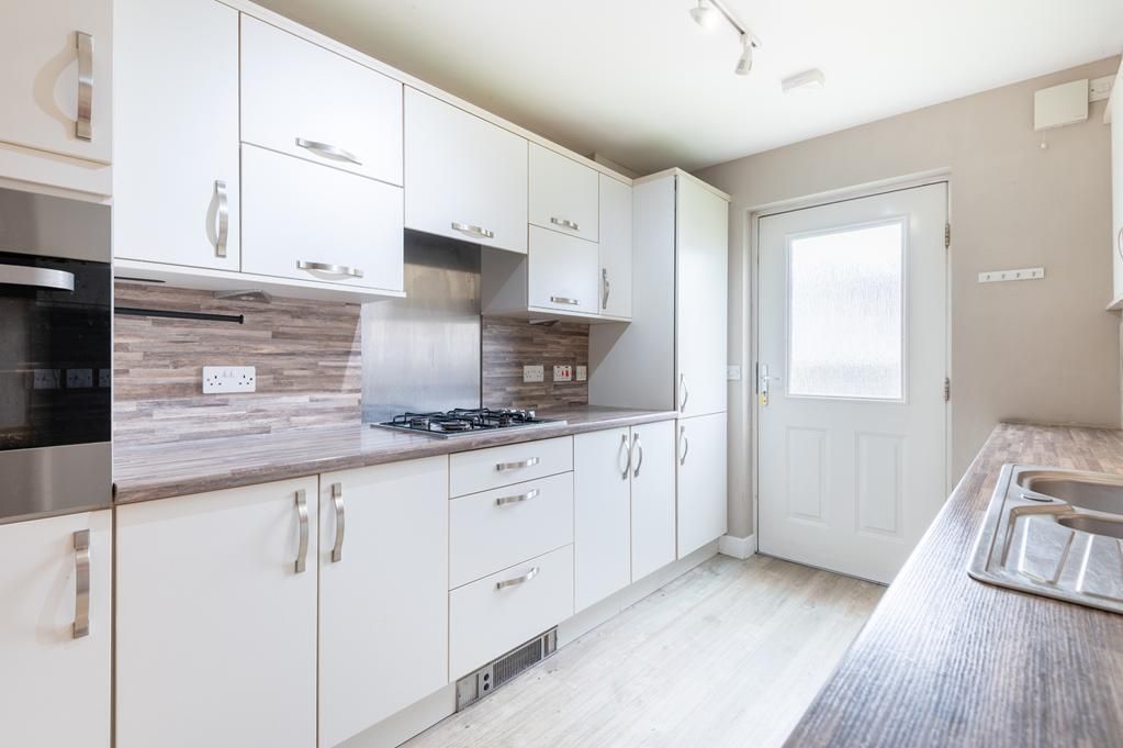 Property photo 3 of 17 Cup1492Seg Kitchen.Jpg