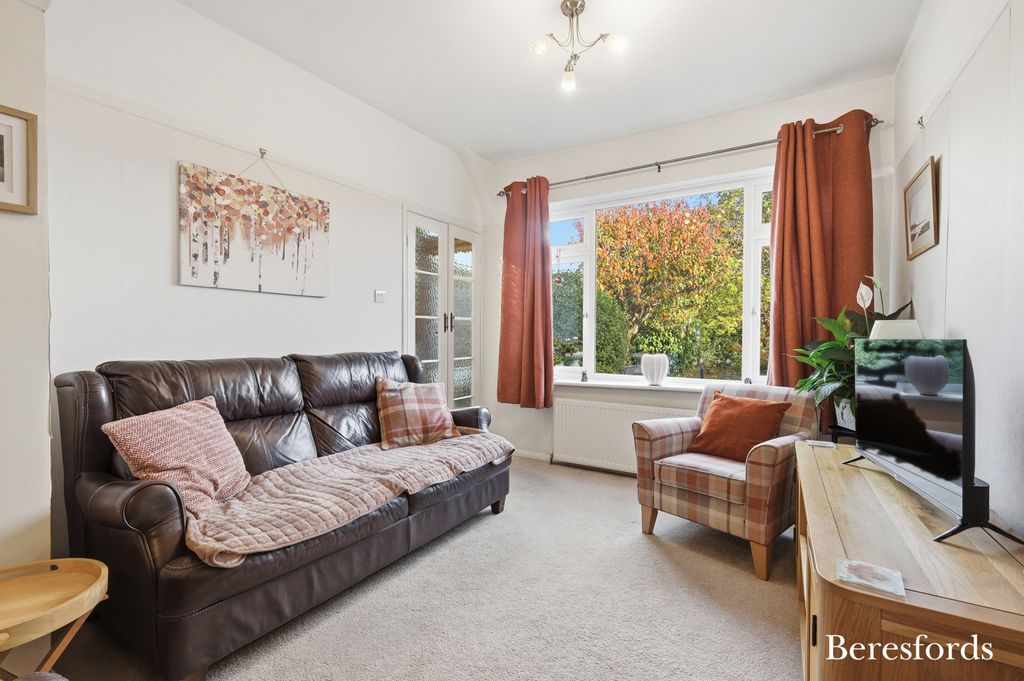 Property photo 2 of 33 Picture No. 20