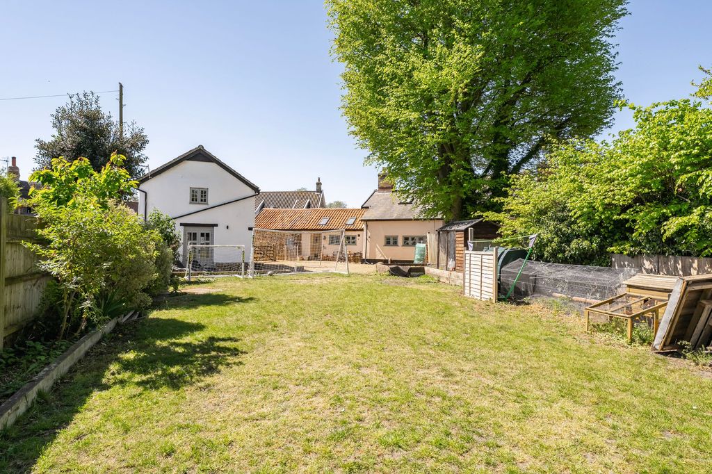Property photo 1 of 21