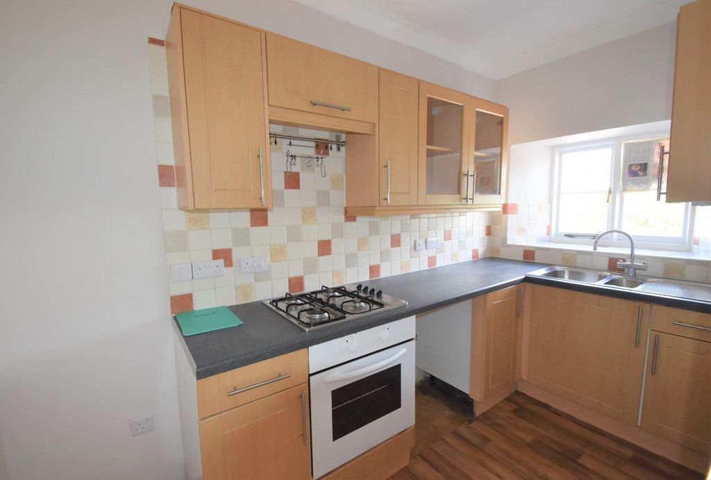Property photo 3 of 9 Uffculme Seddons