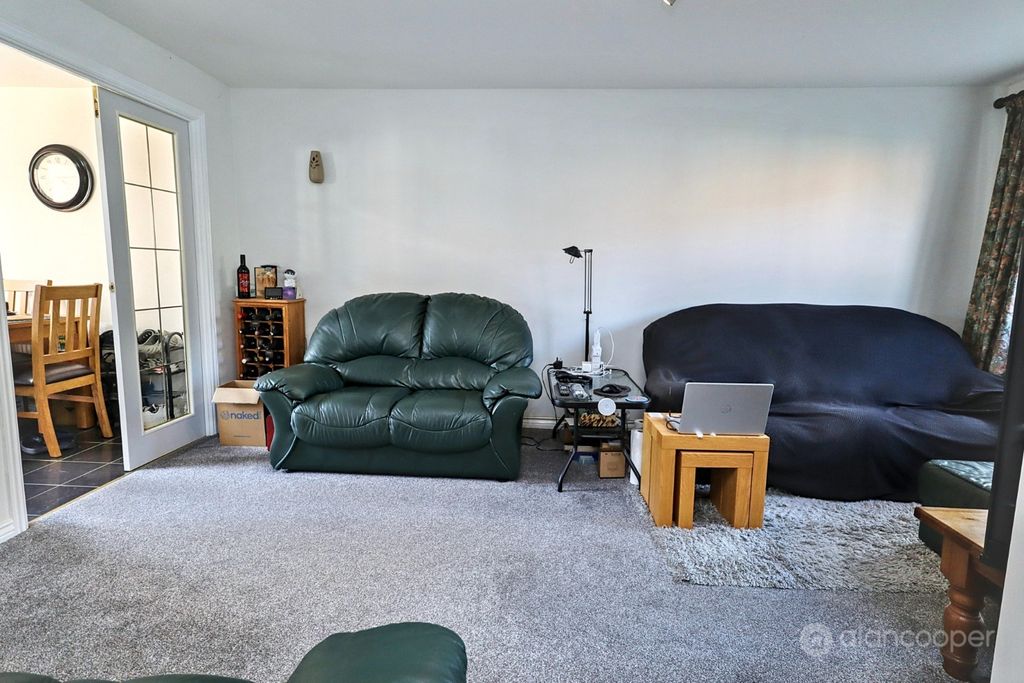 Property photo 2 of 30 5547522