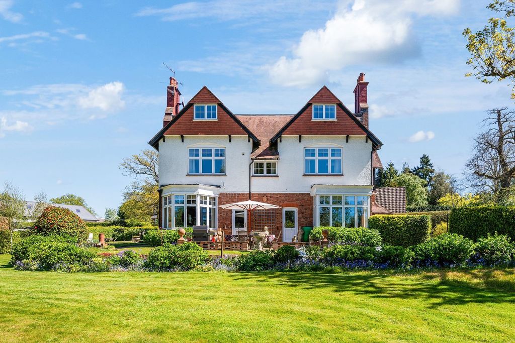 Property photo 1 of 33