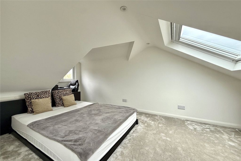 Property photo 2 of 13 Picture No. 34