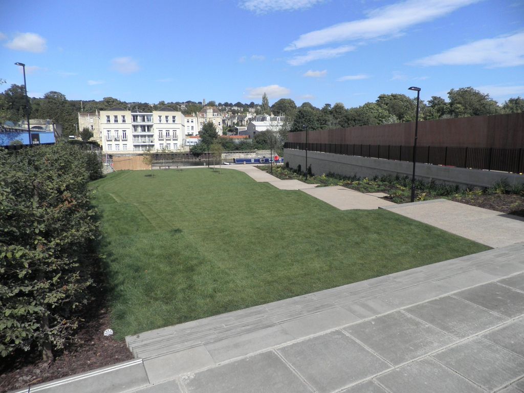 Property photo 3 of 4 Garden