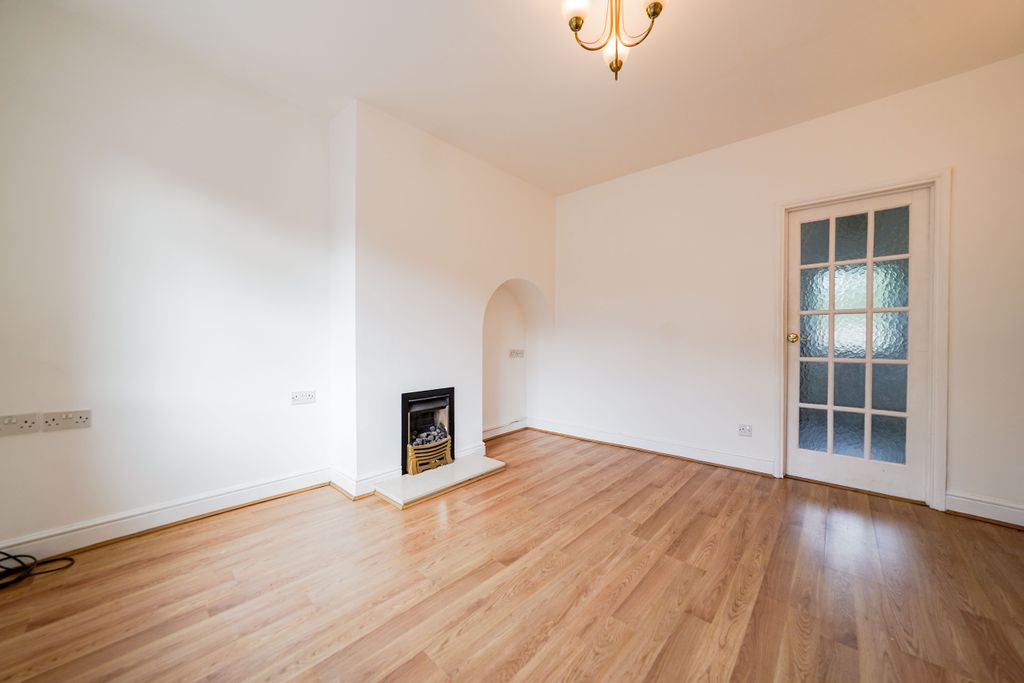 Property photo 2 of 16 Dsc09105