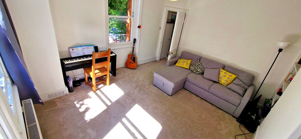 Property photo 3 of 14