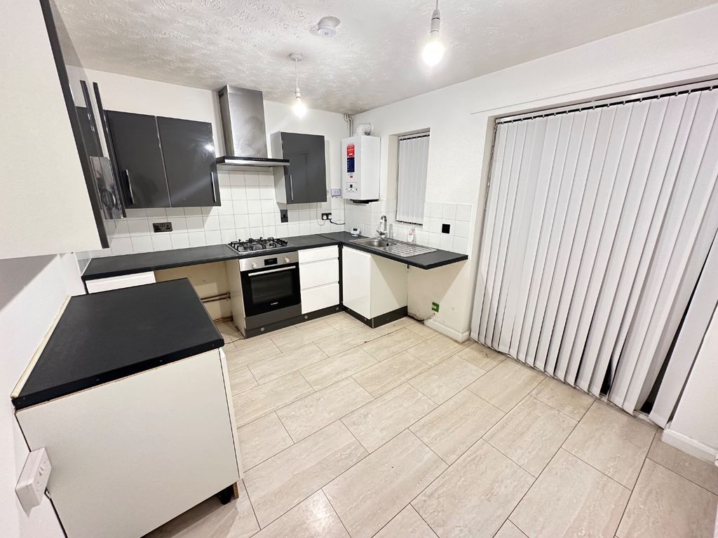 Property photo 3 of 9 4797842