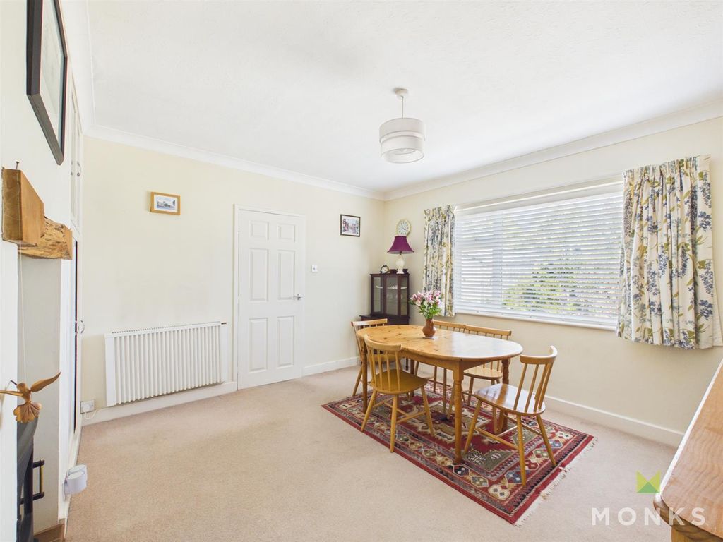 Property photo 3 of 26 Cam03644G0-Pr0064-Still006.Jpg
