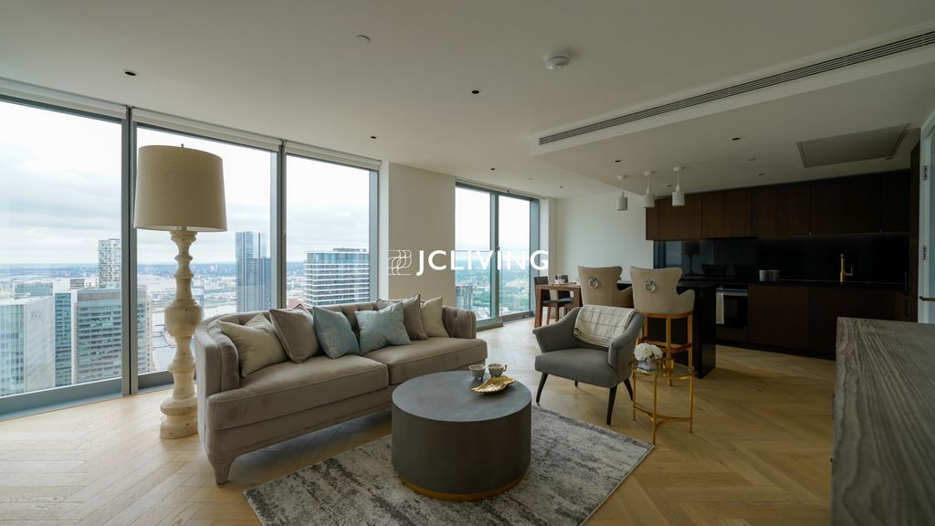 Property photo 1 of 19 Landmark Pinnacle, E14