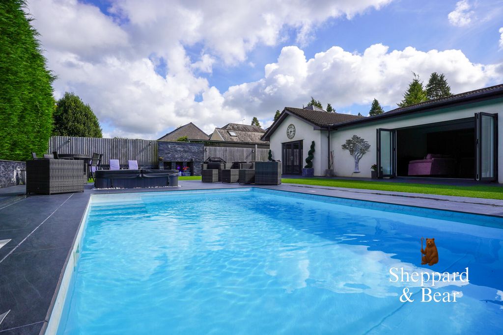 Property photo 3 of 65 Swimming Pool