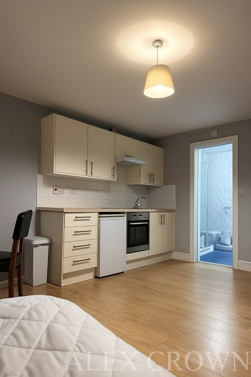 Property photo 2 of 4