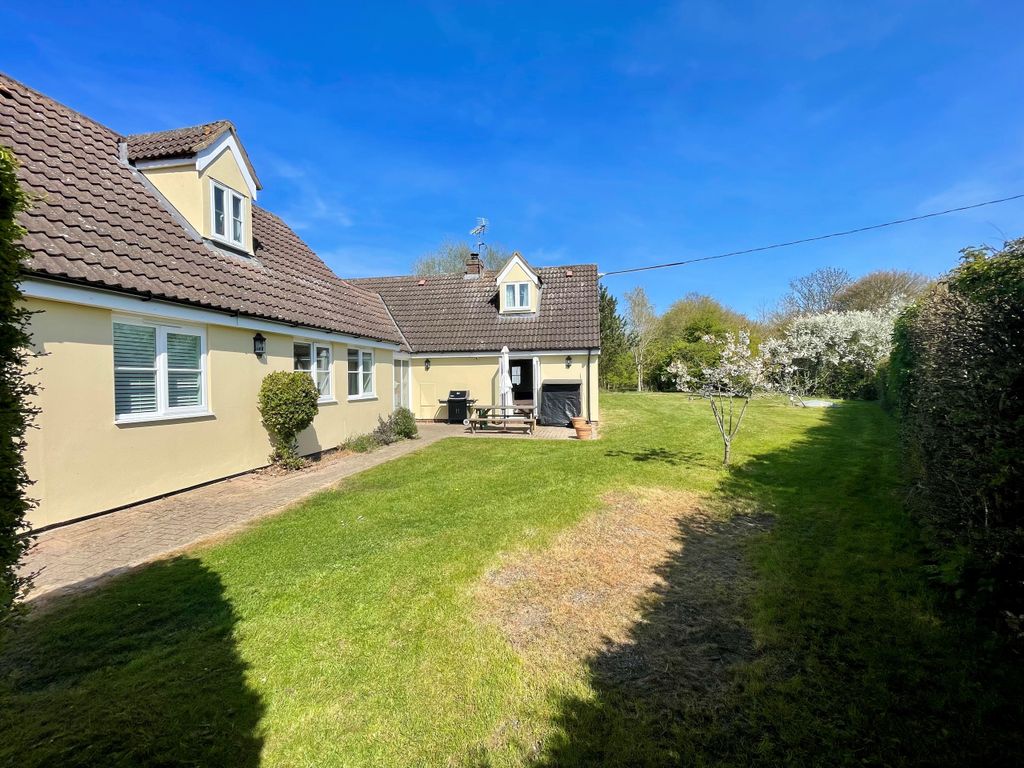 Property photo 2 of 32 4
