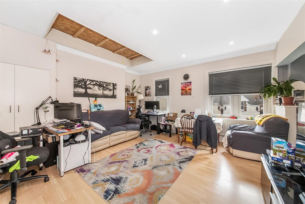 Property photo 2 of 15 Reception Room