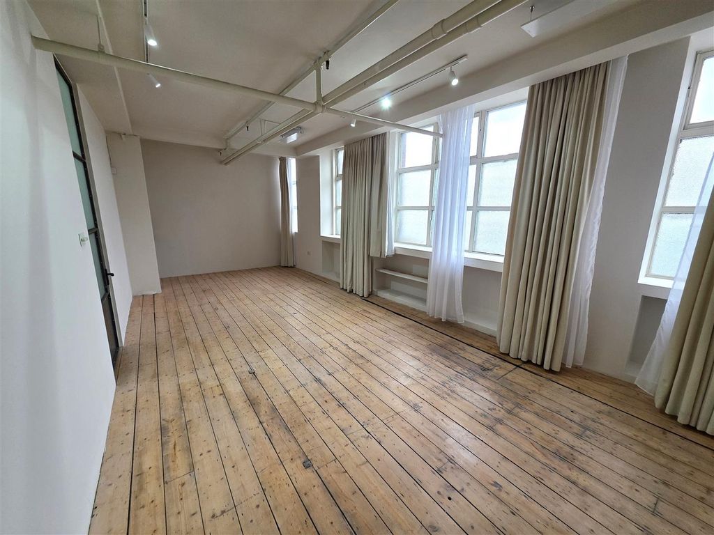 Property photo 1 of 11 N1.Jpg