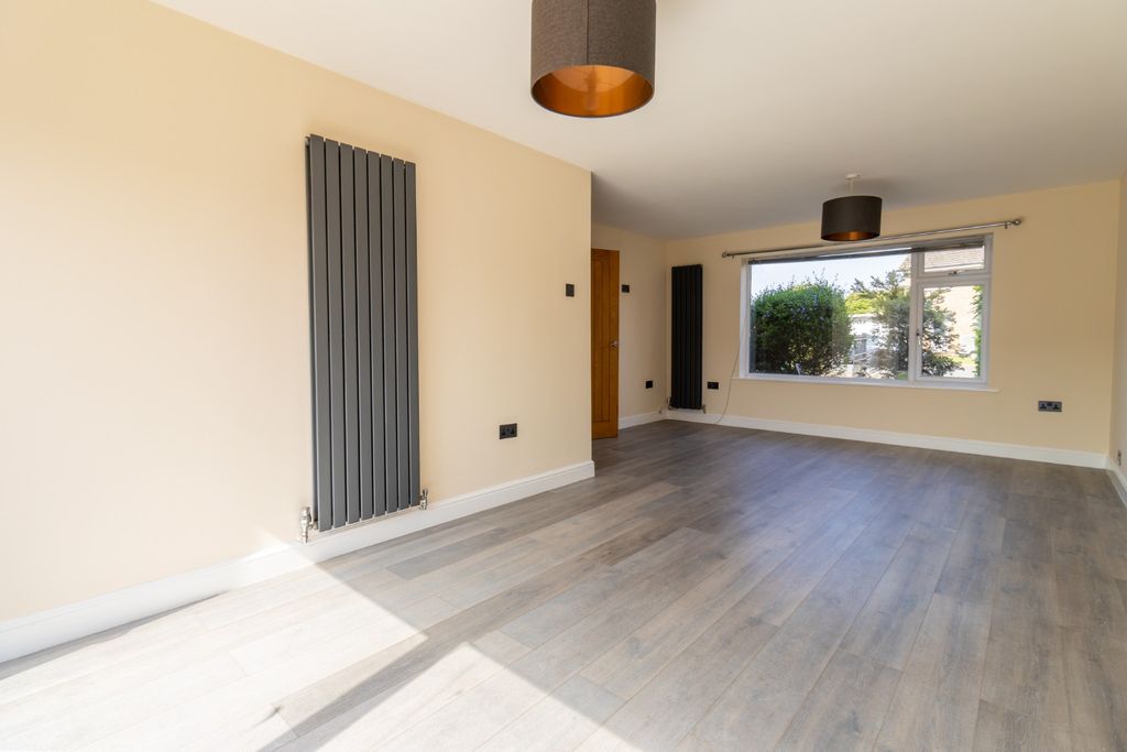 Property photo 3 of 25 4290146