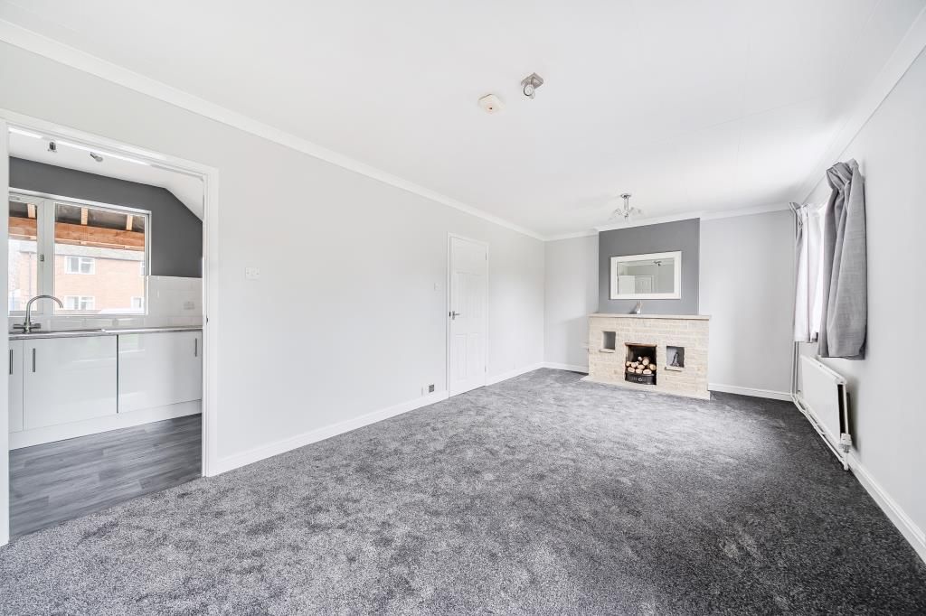 Property photo 3 of 24 Living Room