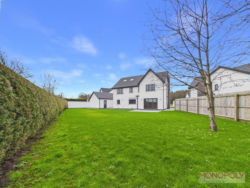 Property photo 2 of 31 Cam01943G0-Pr0627-Still030.Jpg