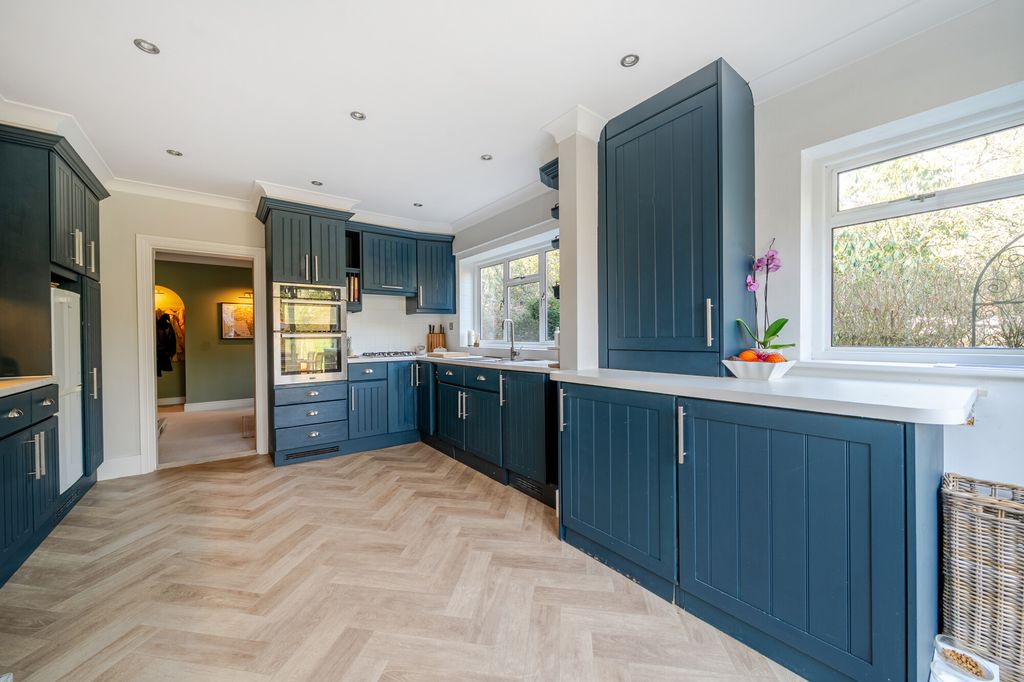 Additional image 11 of 3 bed semi-detached house for saleChurch Path, Hook RG27