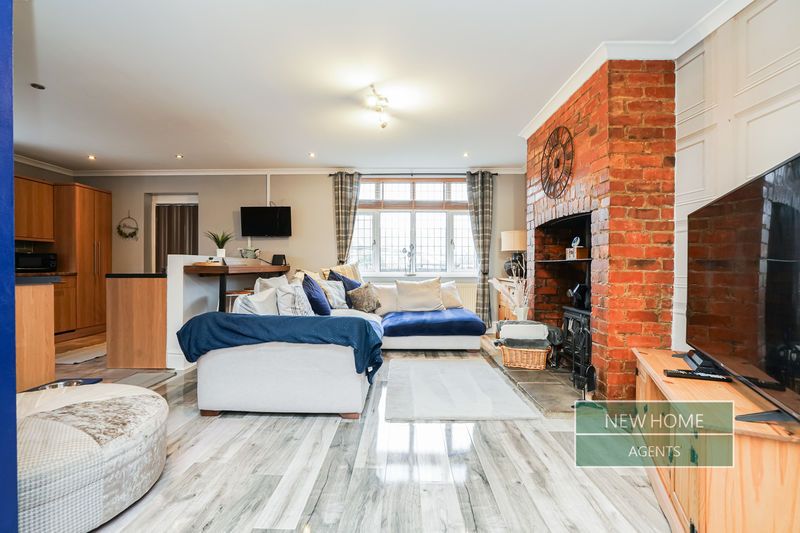 Property photo 3 of 29 Photo 15