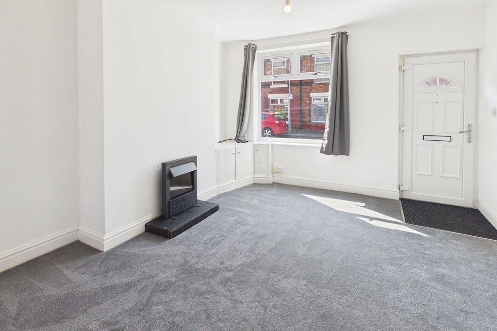 Property photo 2 of 11 Living Room