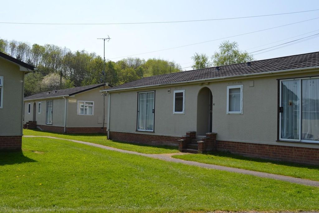 Property photo 1 of 4 Moor Farm Park Home (2).Jpg