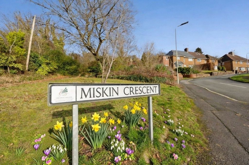 Property photo 3 of 39