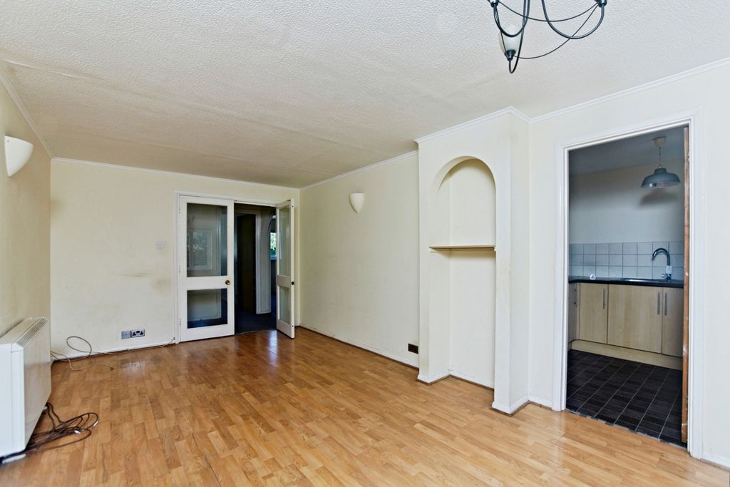 Property photo 2 of 16 Pbox-Img.Jpg