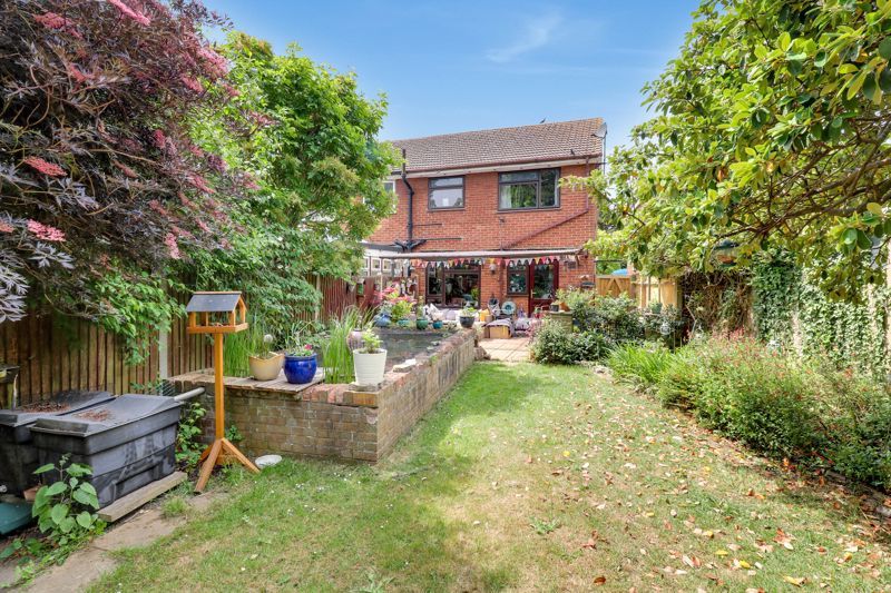 Property photo 1 of 13 Photo 9