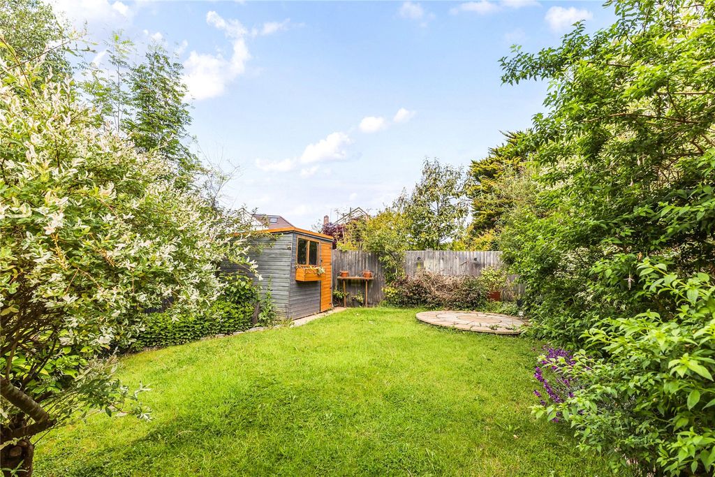Property photo 2 of 21 Picture No. 31