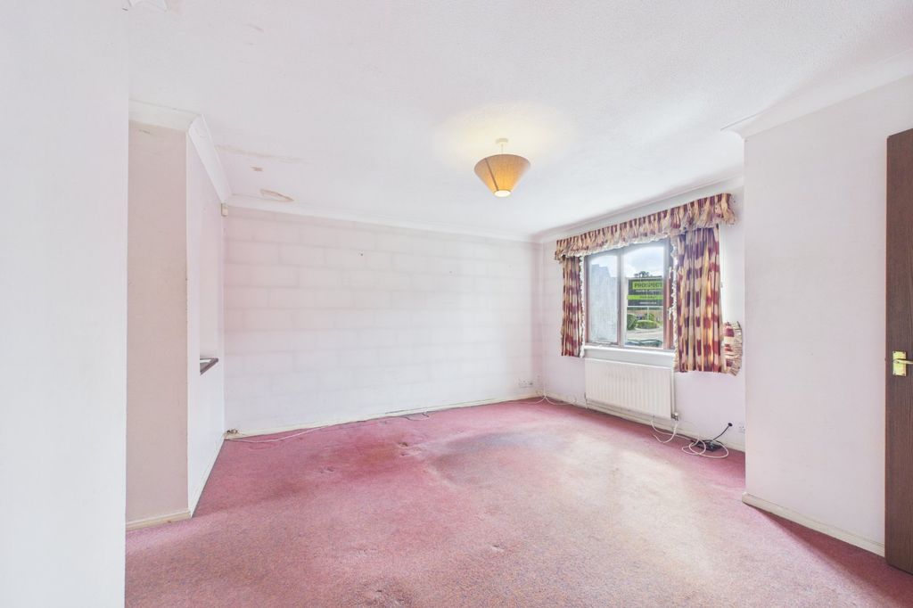 Property photo 2 of 11 Picture No. 19