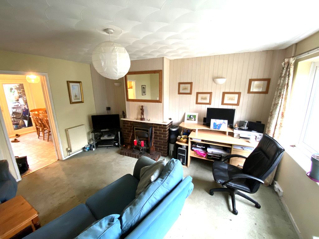 Property photo 2 of 6 13