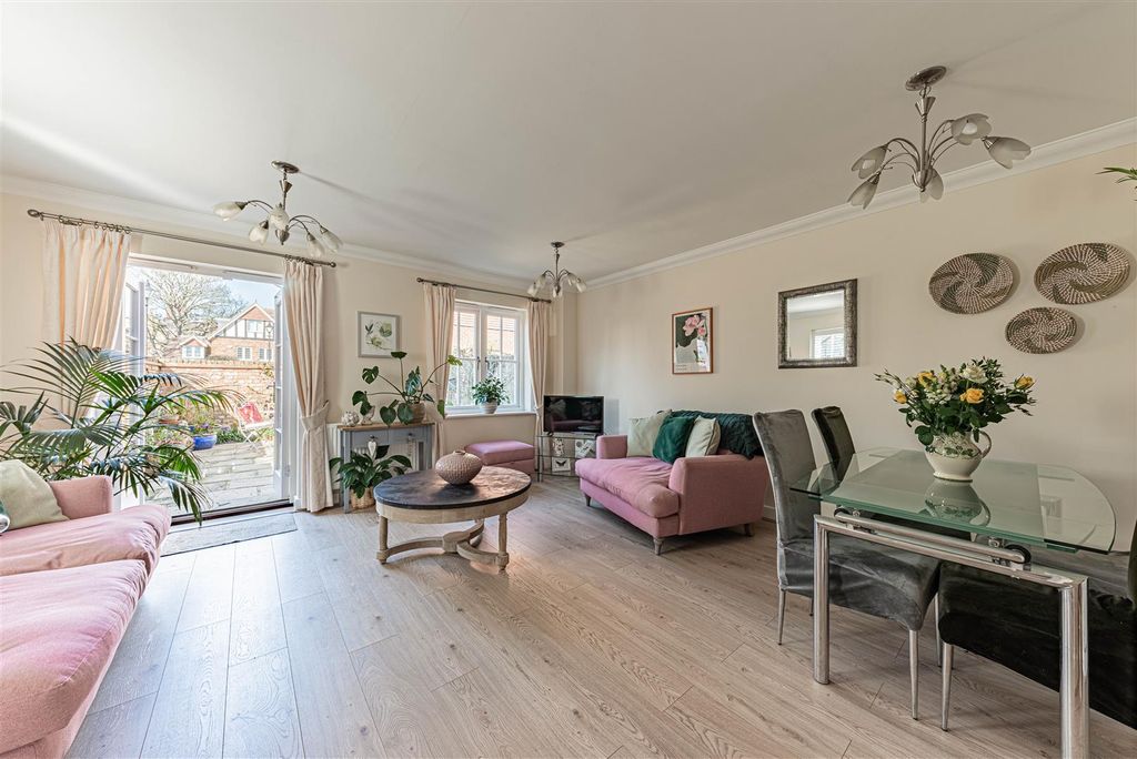 Property photo 2 of 32 L J Imaging-32.Jpg