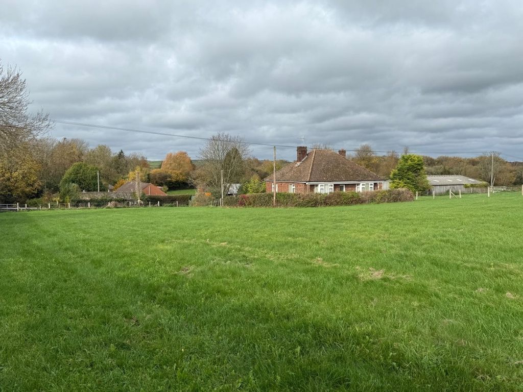 Property photo 3 of 6