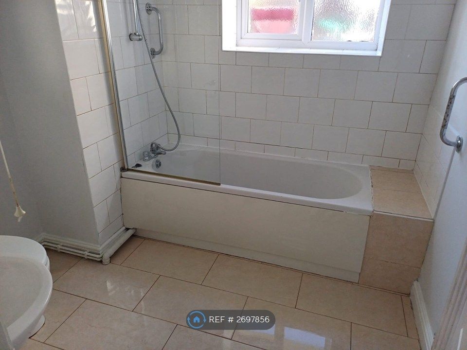 Property photo 2 of 4