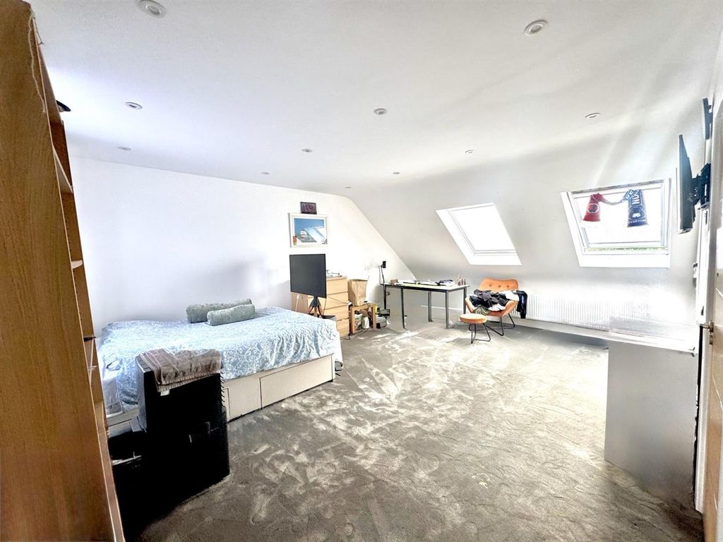Additional image 37 of 5 bed semi-detached house for saleCheyne Walk, Croydon CR0