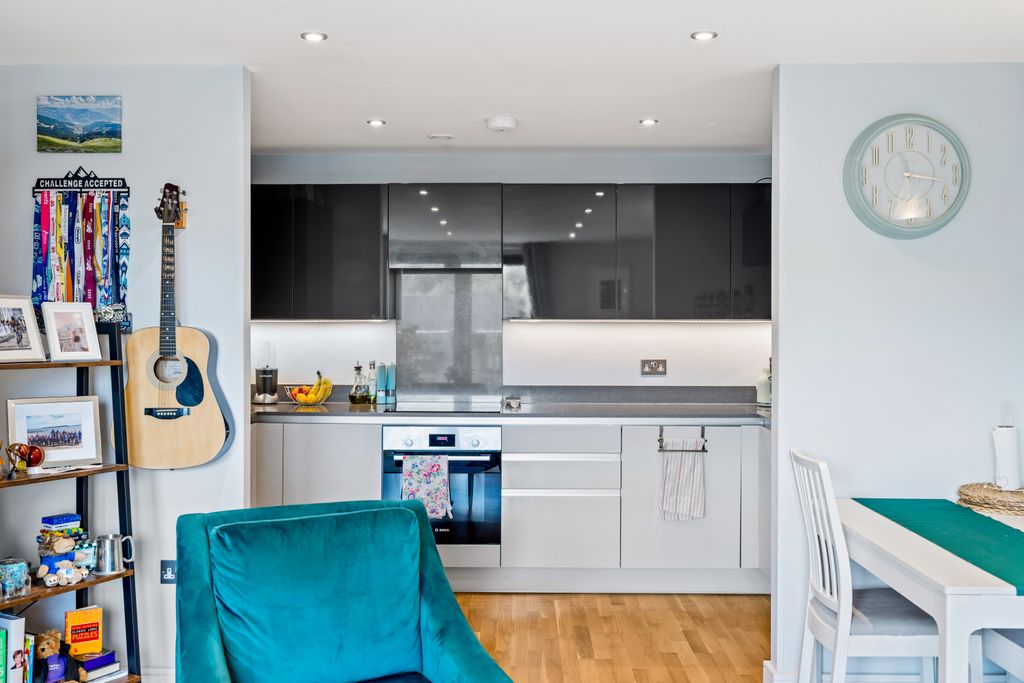 Property photo 3 of 18 Image1-9.Jpg