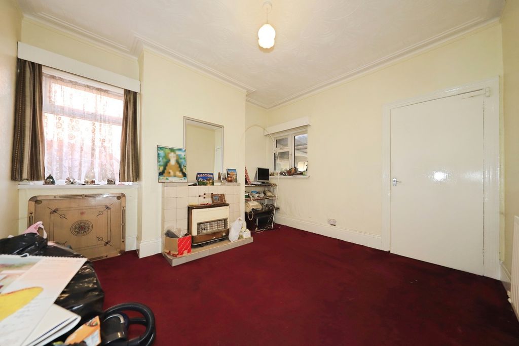Property photo 3 of 13 Sitting Room