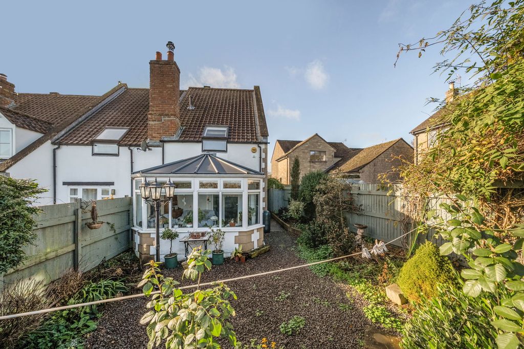 Property photo 2 of 19