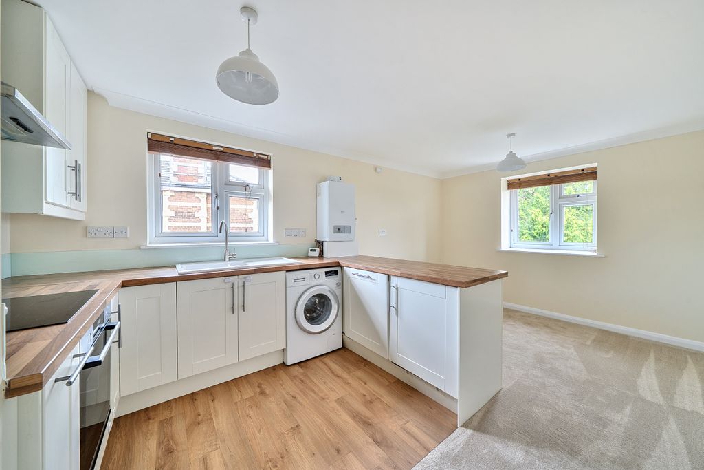 Property photo 1 of 20 Kitchen/Diner