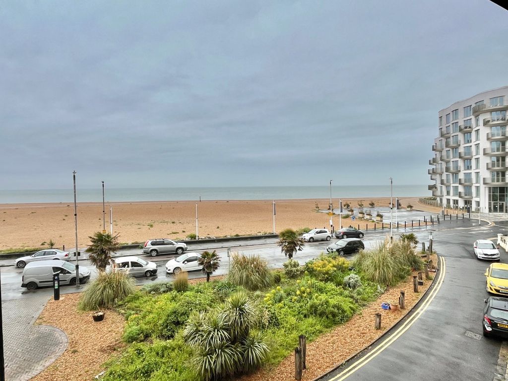 Property photo 3 of 18 Sea Views