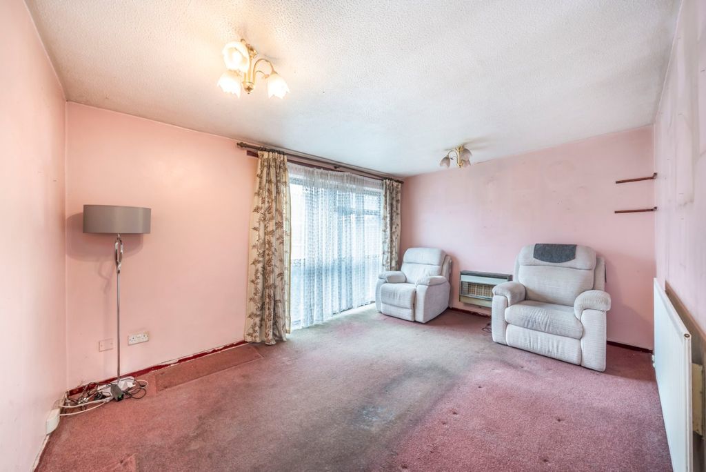 Property photo 2 of 8 Picture No. 22