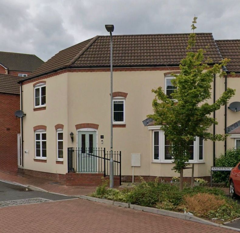 Property photo 1 of 11