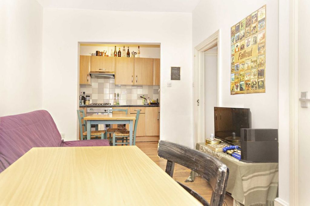 Property photo 2 of 3