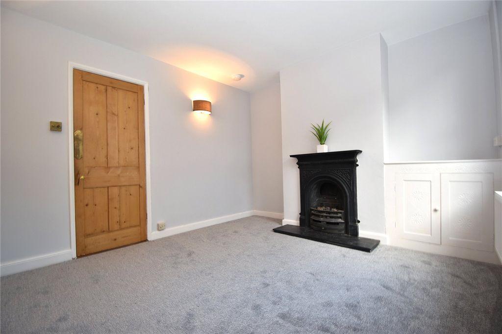 Property photo 2 of 14 Picture No. 10