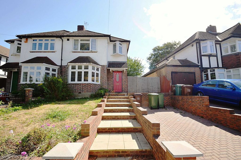 Property photo 1 of 11 Photo